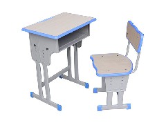 为何学生课桌椅会影响学生的坐姿呢
