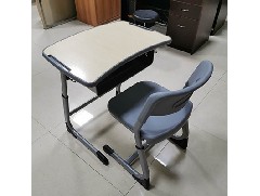 学生课桌椅厂：学生课桌椅安装方法