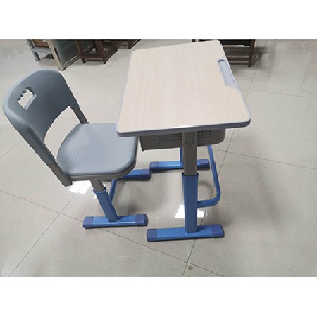 F38学生课桌椅